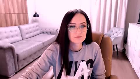 Izza online show from September 29, 11:04 am