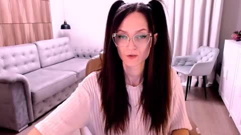 Izza online show from October 20, 10:16 am