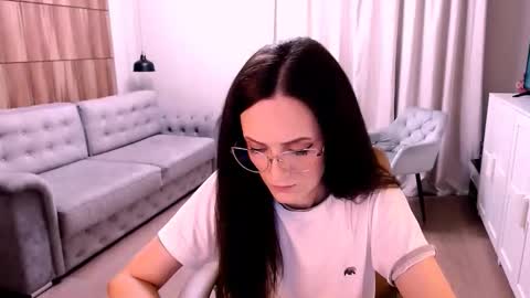 Izza online show from November 24, 10:48 am