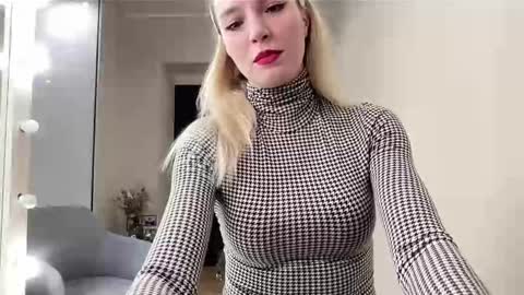 Snapshot of amazingkelly chatting on January 12, 9:40 am Kelly online show from January 12, 9:40 am