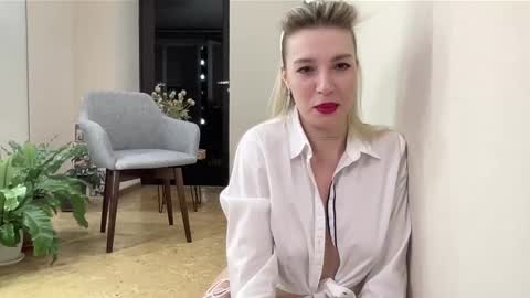 Snapshot of amazingkelly chatting on January 24, 1:14 pm Kelly online show from January 24, 1:14 pm