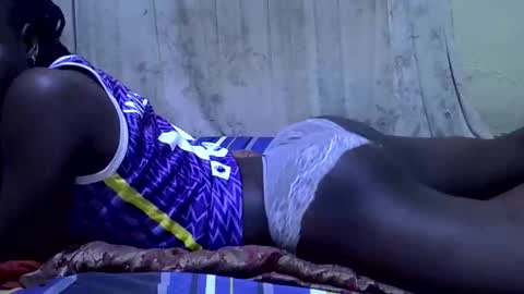 amazon_girl03 online show from November 9, 4:33 am