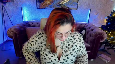 Snapshot of amazonkastar chatting on December 30, 6:53 am Ellie online show from December 30, 6:53 am