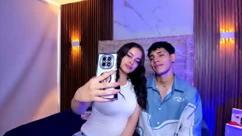 Snapshot of ambar_a_camilo chatting on July 7, 12:31 pm Ambar and Camilo online show from July 7, 12:31 pm