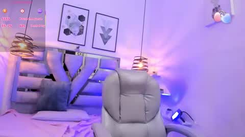 Snapshot of ambar_cullen chatting on October 13, 9:26 pm ambar_cullen online show from October 13, 9:26 pm