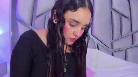   online show from February 17, 7:21 pm