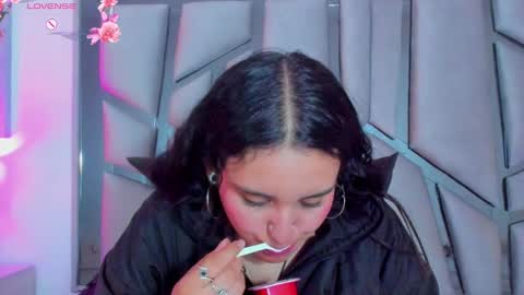   online show from February 28, 11:12 pm