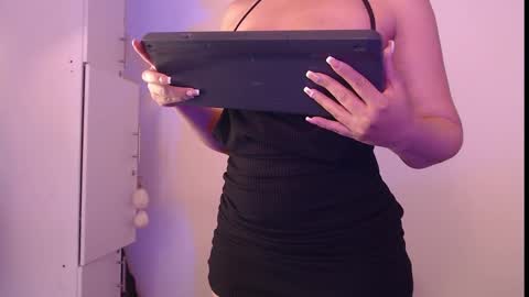 Ambar Jones online show from January 24, 7:41 am