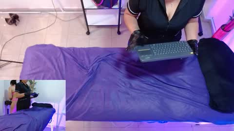 Ambar Jones online show from September 24, 12:52 pm