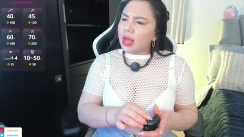 ana online show from December 13, 6:49 pm