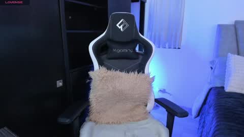 ana online show from December 16, 7:00 pm