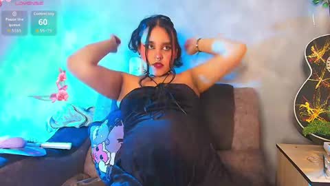 ambardevon_x online show from May 7, 8:14 pm