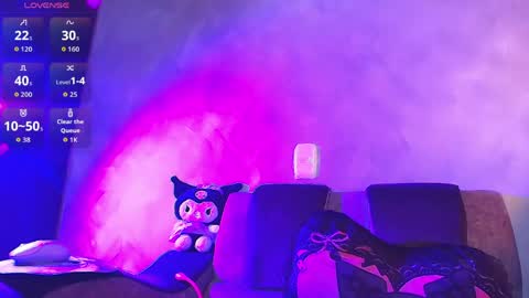 ambardevon_x online show from May 27, 1:57 am