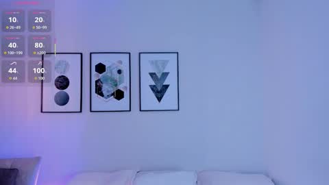 ambarevans_ online show from November 4, 11:31 am