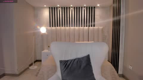 Ambar  online show from April 22, 11:01 am