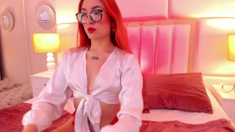 AmbarSantany  online show from December 17, 9:38 pm