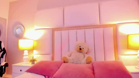 AmbarSantany  online show from March 7, 11:49 pm