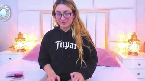 AmbarSantany  online show from March 25, 11:22 pm