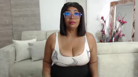  Amber Sofhia  online show from November 22, 9:25 pm