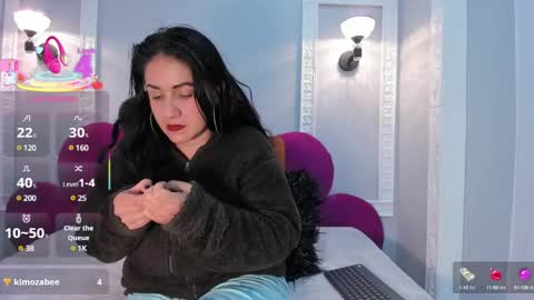 Snapshot of ambbermoon chatting on March 12, 10:48 am online show from March 12, 10:48 am