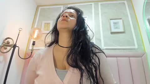 Snapshot of ambbermoon chatting on November 22, 3:38 am online show from November 22, 3:38 am