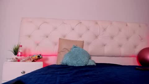  Amber  online show from January 8, 1:02 pm