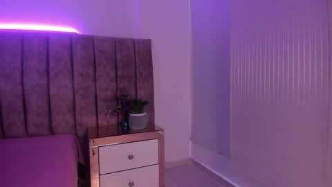  Amber  online show from April 21, 12:33 pm