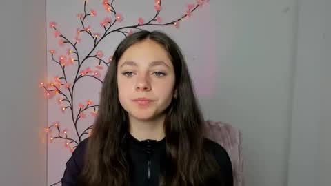 Amber online show from April 25, 5:43 am