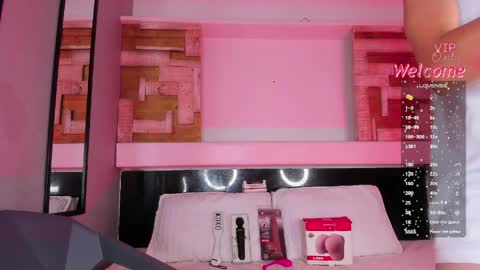 Amber  online show from March 31, 1:33 pm