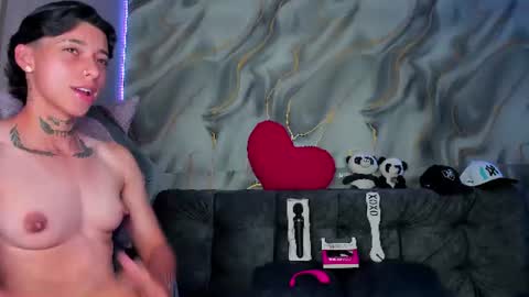 Snapshot of amber_adams_ chatting on June 12, 11:46 pm Amber online show from June 12, 11:46 pm