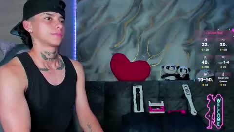 Snapshot of amber_adams_ chatting on June 13, 8:29 pm Amber online show from June 13, 8:29 pm