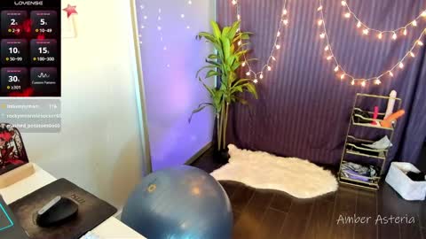 Snapshot of amber_asteria chatting on February 12, 11:09 pm Amber Asteria online show from February 12, 11:09 pm