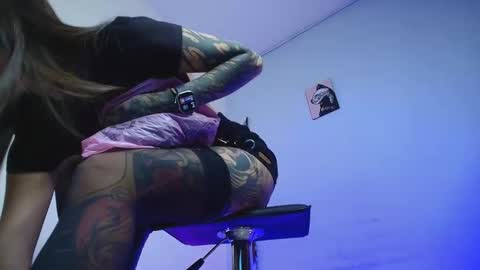 amber_blair online show from November 19, 10:10 pm