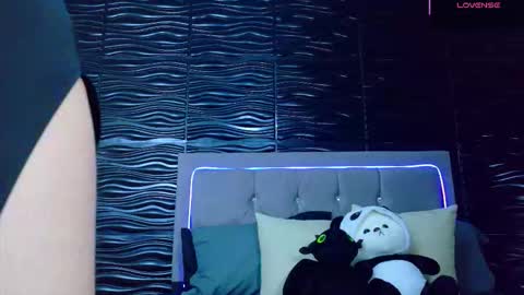 Snapshot of amber_bull chatting on September 20, 12:17 pm amber_bull online show from September 20, 12:17 pm