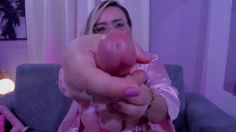 Snapshot of amber_bunnyx chatting on September 25, 9:51 pm amber_bunnyx online show from September 25, 9:51 pm