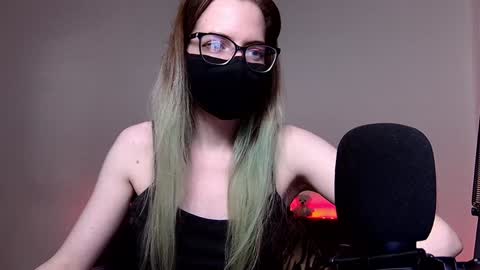 Snapshot of amber_candyfloss chatting on December 2, 10:45 pm Amber non-nude model online show from December 2, 10:45 pm