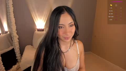 Snapshot of amber_curly chatting on December 10, 8:16 pm amber_curly online show from December 10, 8:16 pm