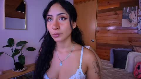 amber_curly online show from April 22, 6:53 pm