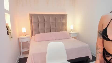 Snapshot of amber_ink chatting on October 17, 8:22 pm amber_ink online show from October 17, 8:22 pm