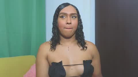 LUISA online show from December 6, 2:35 am