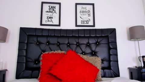 julieta  online show from November 18, 12:20 pm