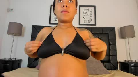 julieta  online show from April 19, 7:27 pm