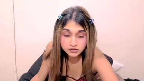 Amber online show from April 23, 2:08 pm