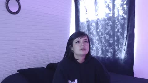 Snapshot of amber_rouss chatting on December 4, 9:02 pm ROUSS online show from December 4, 9:02 pm