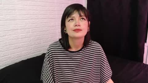 Snapshot of amber_rouss chatting on January 17, 1:47 am ROUSS online show from January 17, 1:47 am