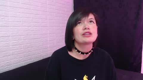 Snapshot of amber_rouss chatting on March 5, 5:07 am ROUSS online show from March 5, 5:07 am