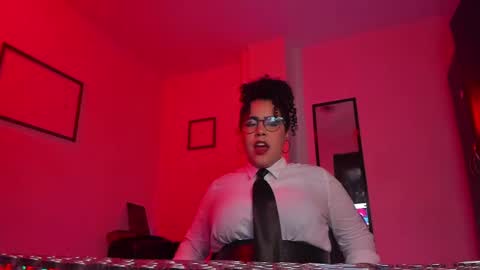 Snapshot of amber_smith20 chatting on January 18, 12:24 am find me here --- online show from January 18, 12:24 am