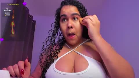 Snapshot of amber_smith20 chatting on September 14, 12:10 am find me here --- online show from September 14, 12:10 am