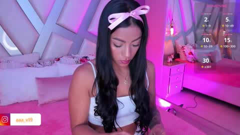 Snapshot of amber_villalobos chatting on September 24, 4:38 am Tell me Amber online show from September 24, 4:38 am