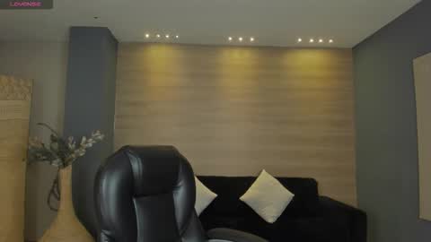 Snapshot of ambercolors_ chatting on October 8, 7:11 pm Amber online show from October 8, 7:11 pm